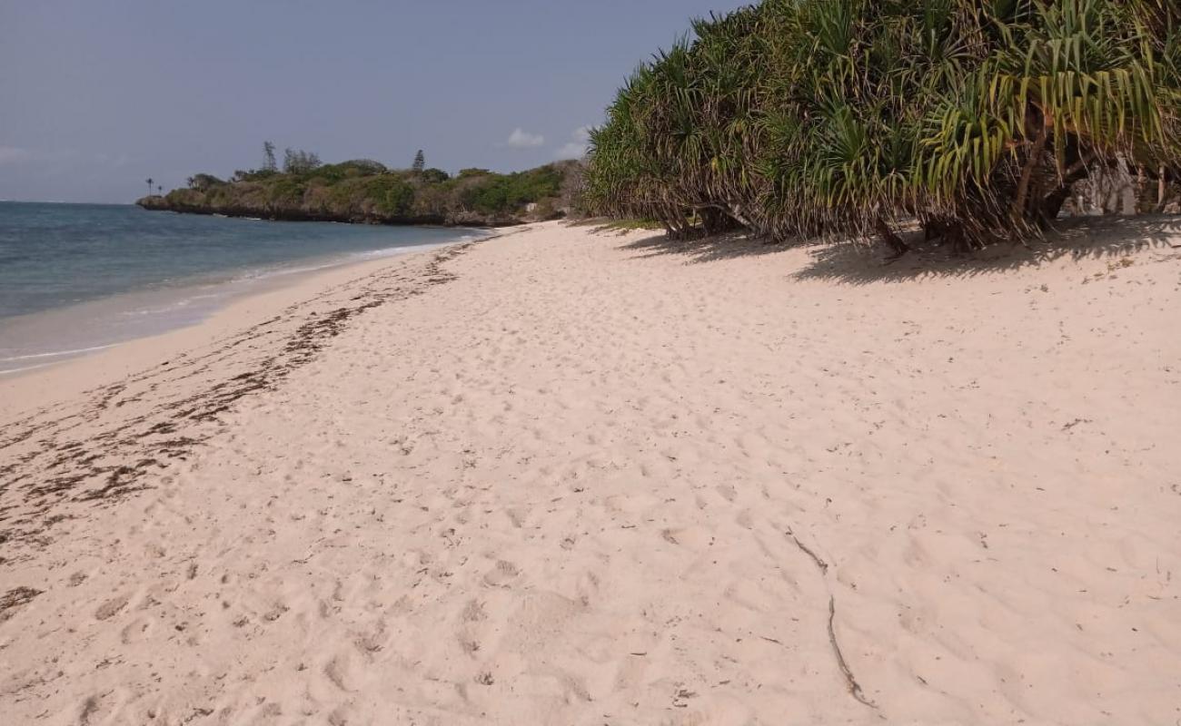 Photo of Kuruwitu Beach with bright fine sand surface