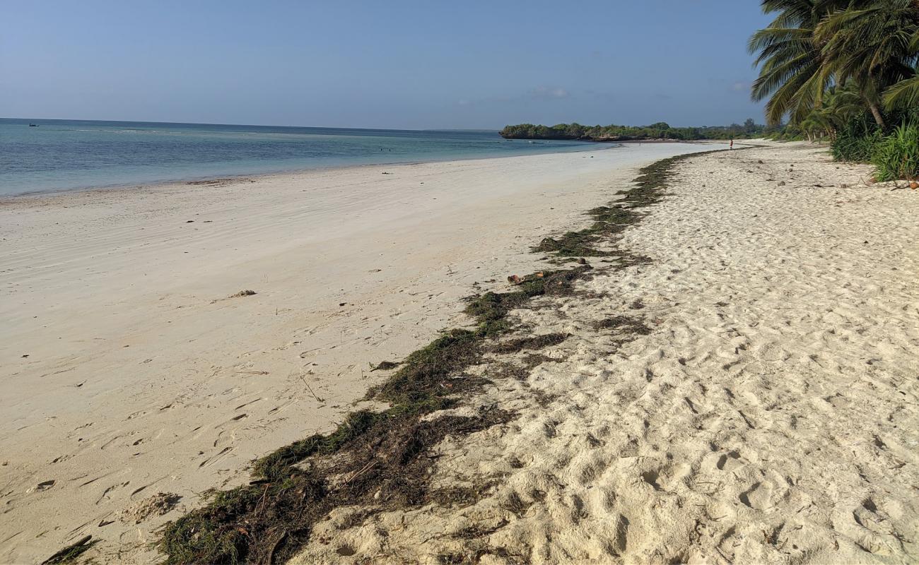 Photo of Kisima Chande with bright sand surface