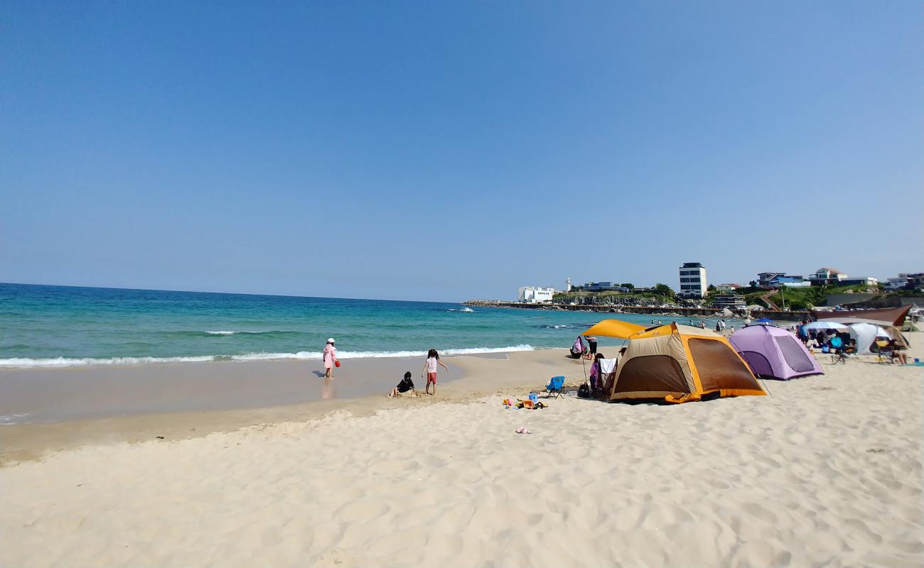 Photo of Ayajin Beach with bright sand surface