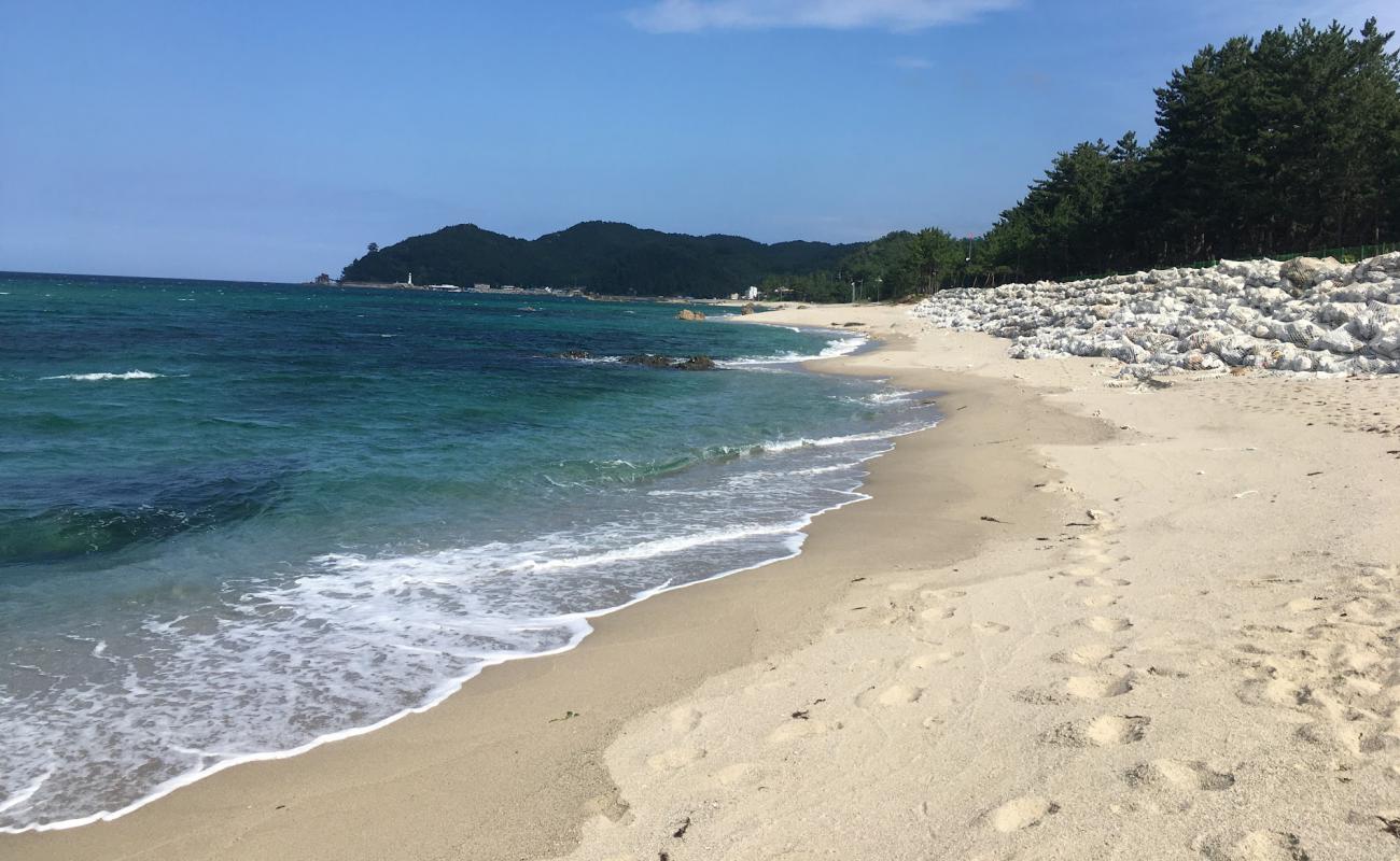 Photo of Wonpyeong Beach with bright sand surface