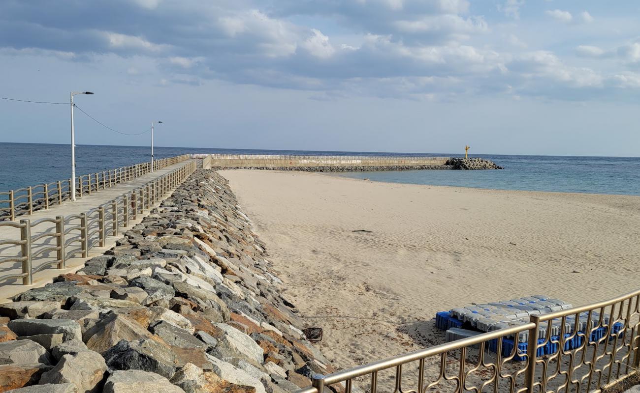 Photo of Pongpyeong Beach with bright sand surface