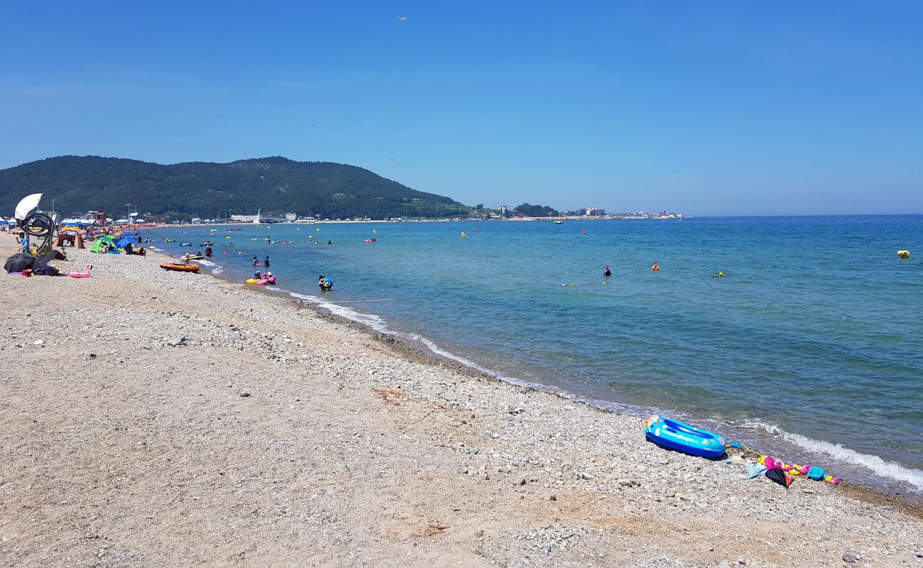 Photo of Wolpo Beach with gray sand &  pebble surface