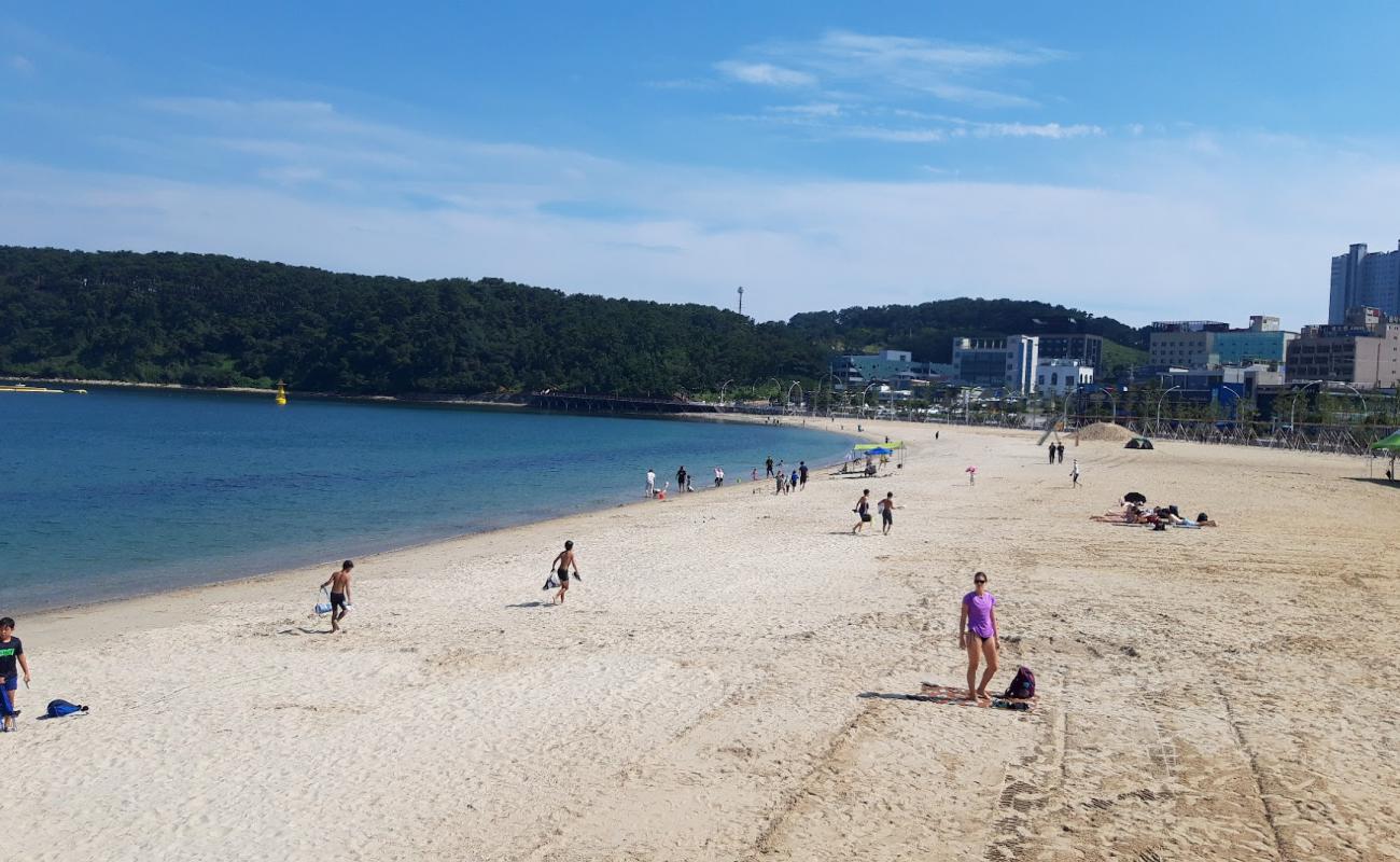 Photo of Ilsan Beach with bright sand surface