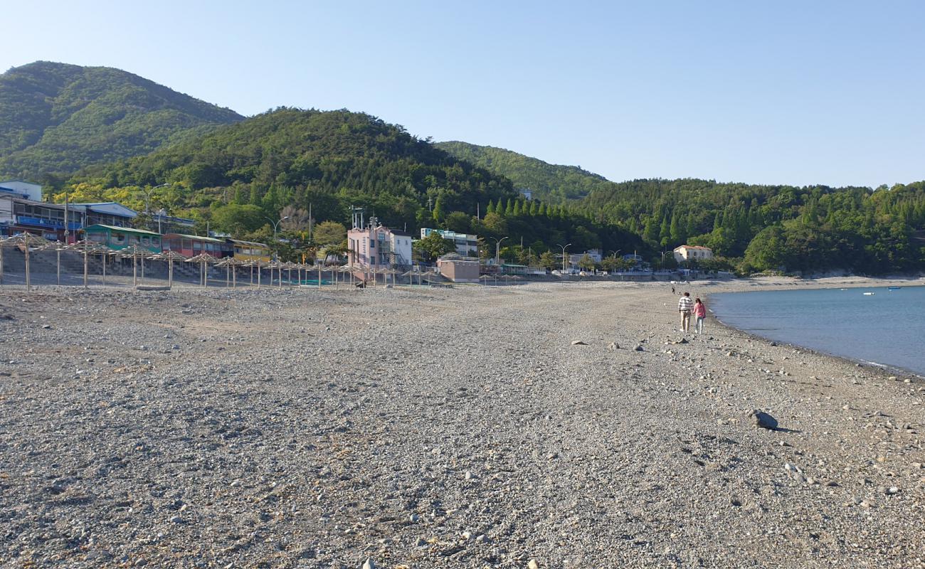 Photo of Chronicle Black Sand Beach with gray fine pebble surface