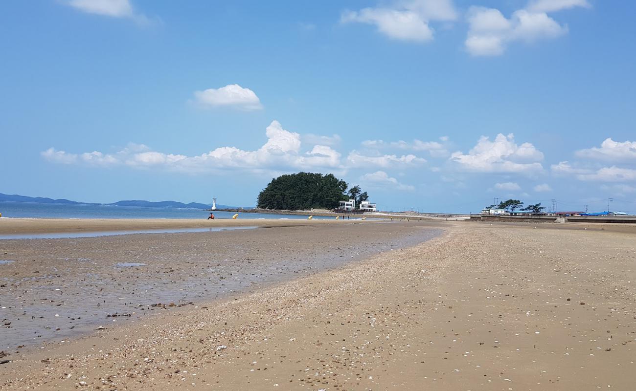 Photo of Magompo Beach with bright sand surface