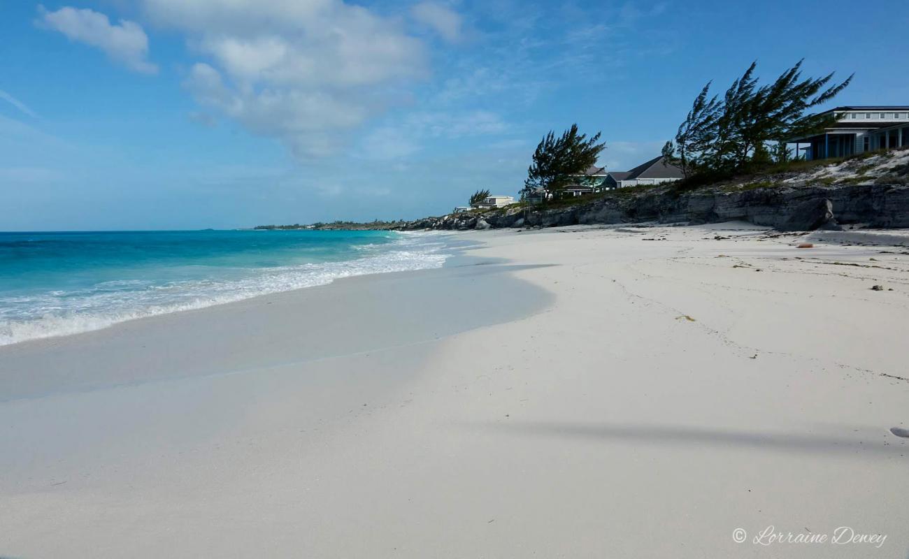 Photo of Prime cut beach with white fine sand surface