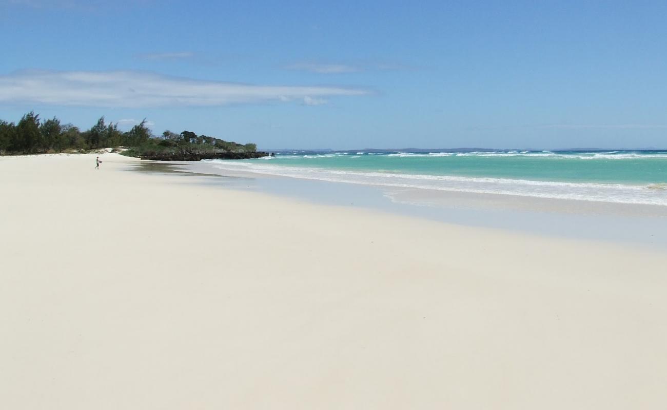 Photo of Abakao Beach with bright fine sand surface