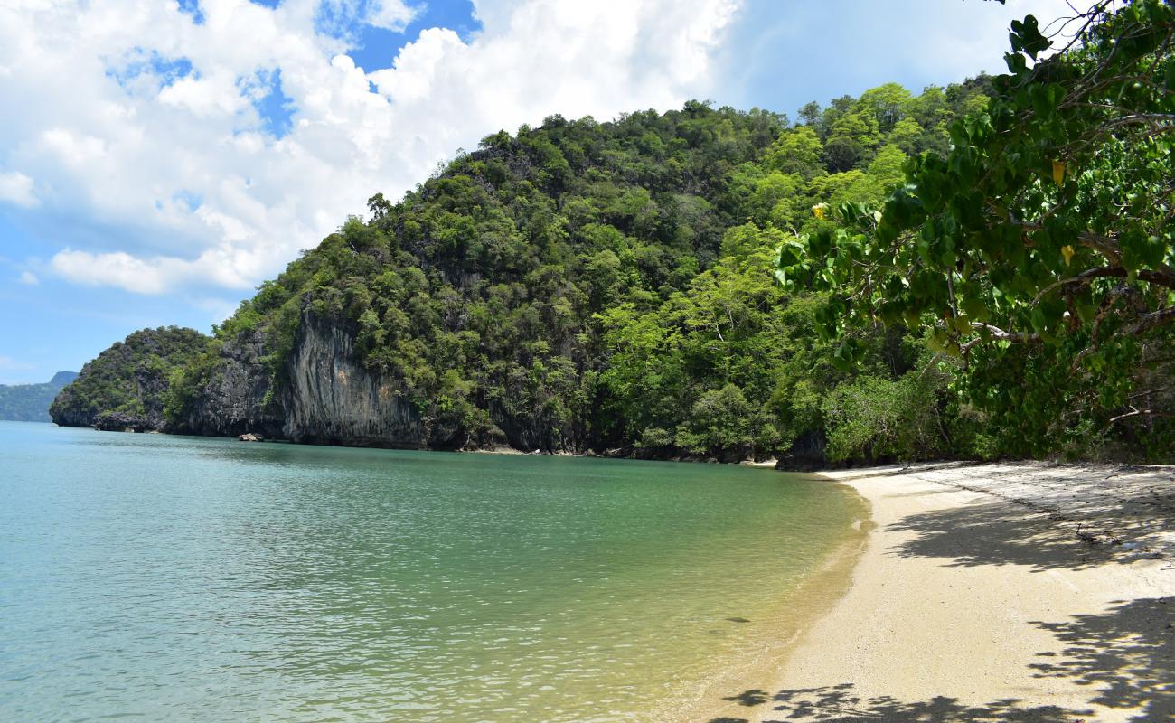 Photo of Cherita Cave Beach with bright sand surface