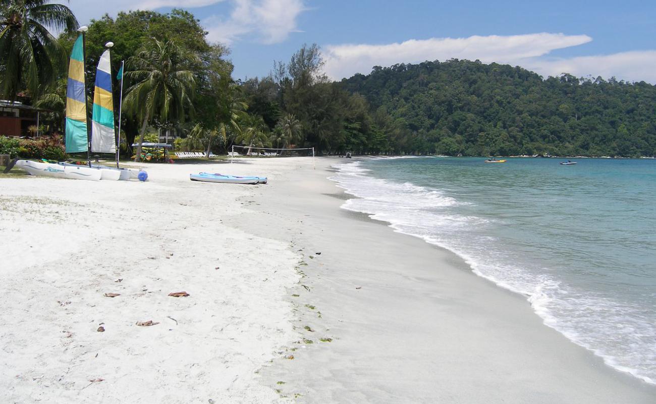 Photo of Teluk Belanga Beach with bright sand surface