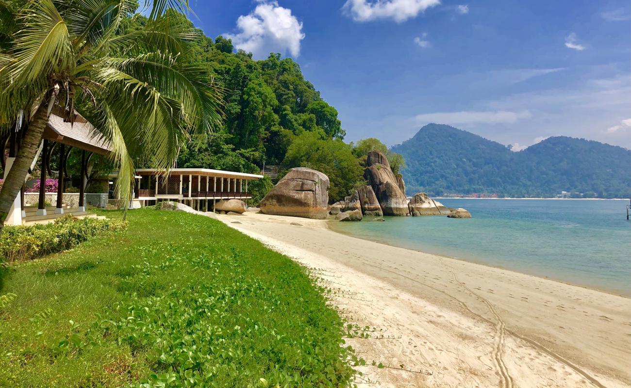 Photo of Royal Bay Beach with bright fine sand surface