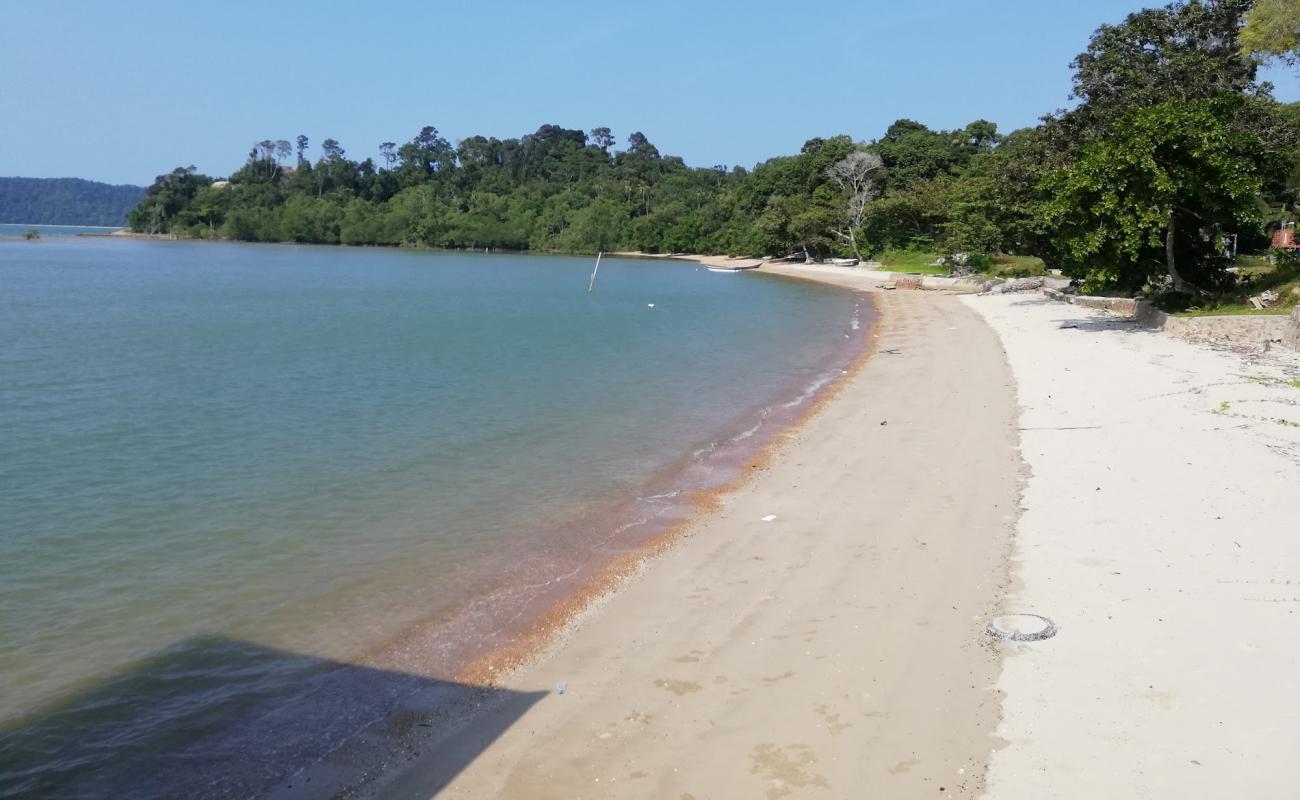 Photo of Penyabung Beach with bright sand surface