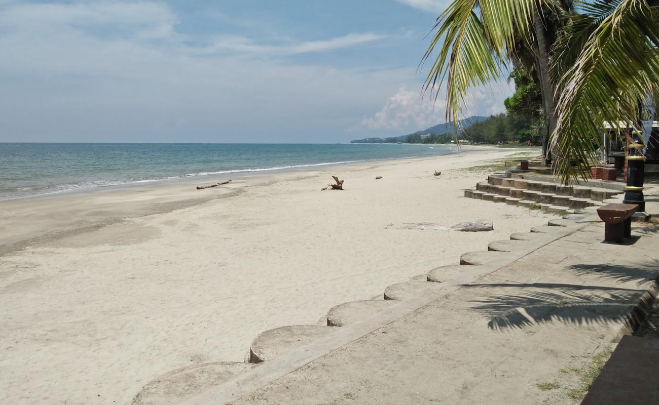 Photo of Beserah Beach with gray sand surface