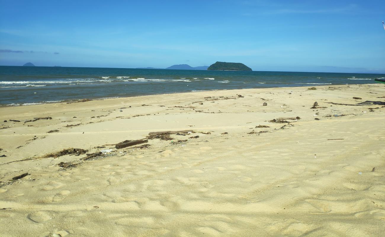 Photo of Air Tawar Beach with bright sand surface