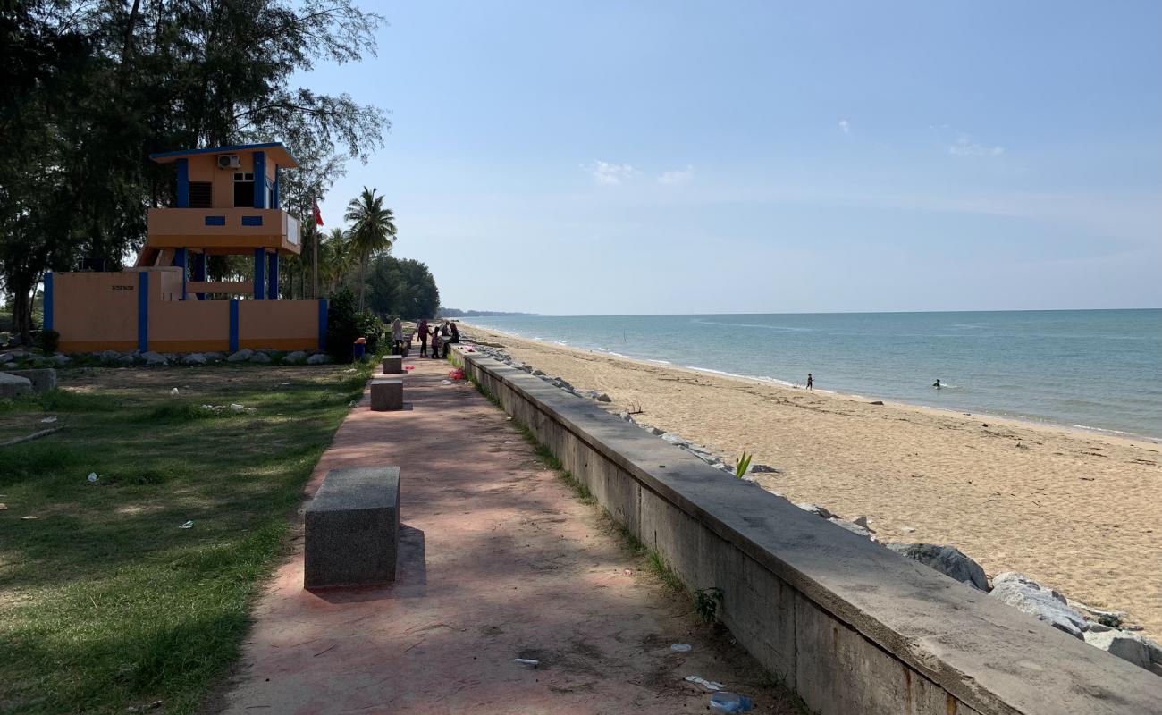 Photo of Tok Bali Beach with bright sand surface