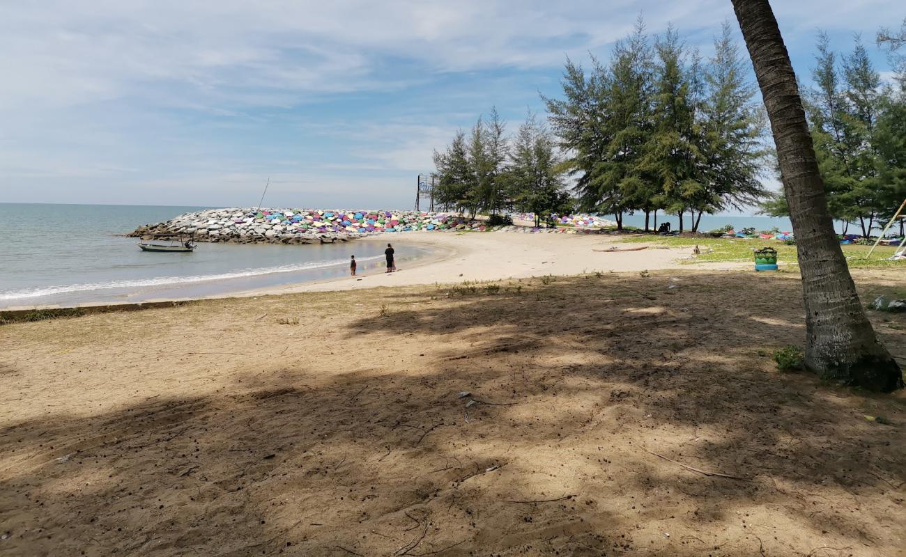 Photo of Irama Beach with bright sand surface