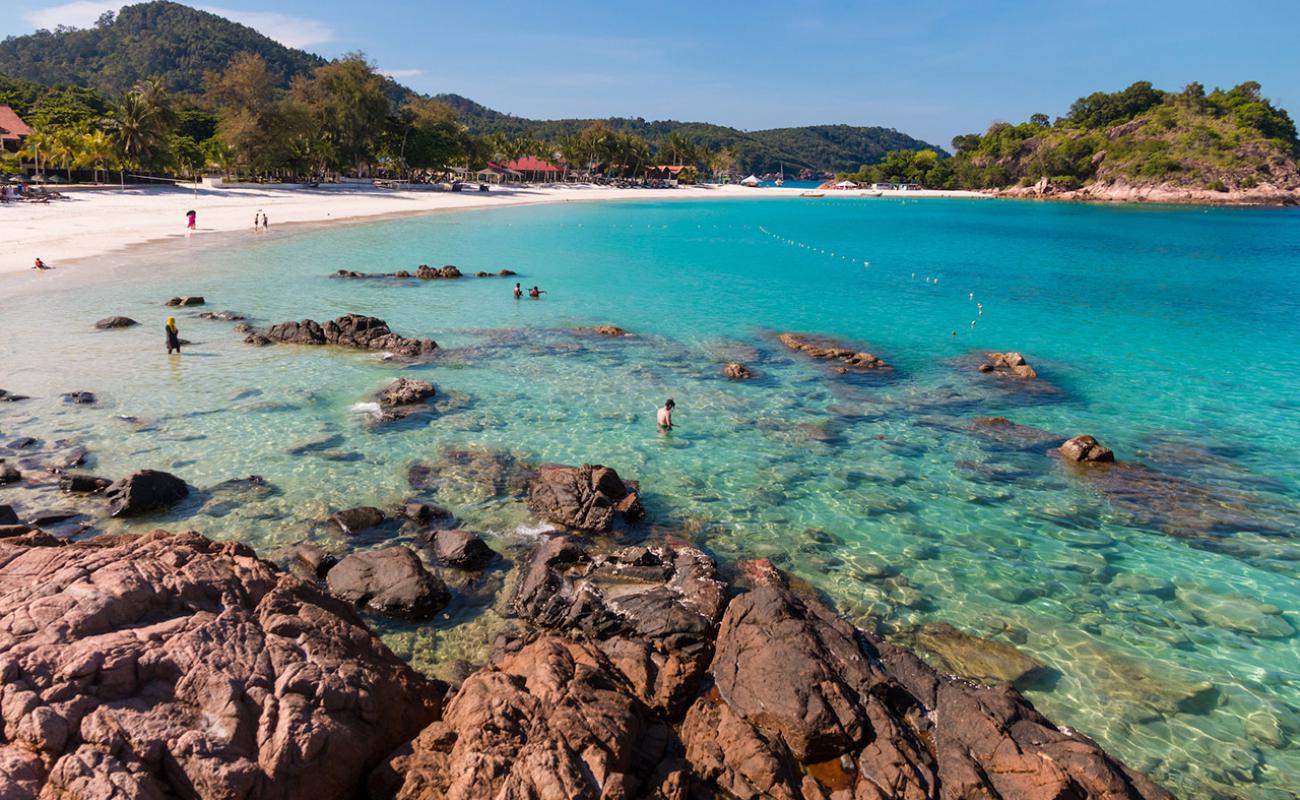 Photo of Pasir Panjang beach with bright sand surface