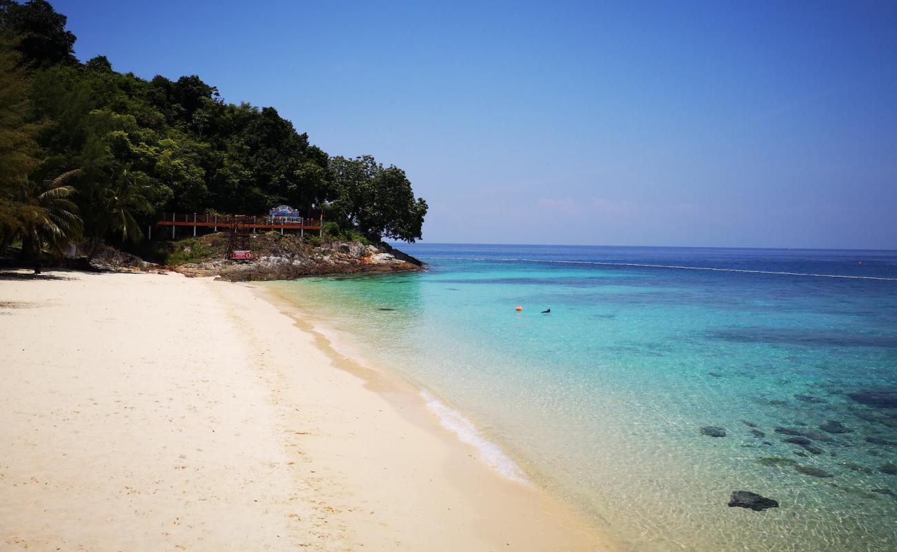 Photo of Chagar Hutang Beach with bright sand surface