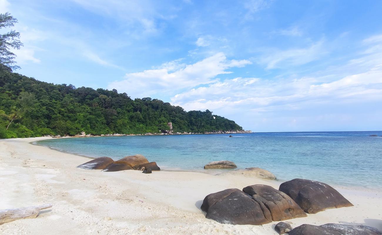 Photo of Teluk Keke Beach with bright sand surface