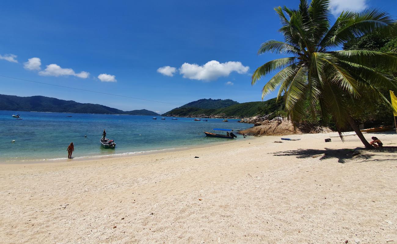 Photo of D'Lagoon Beach with bright sand surface