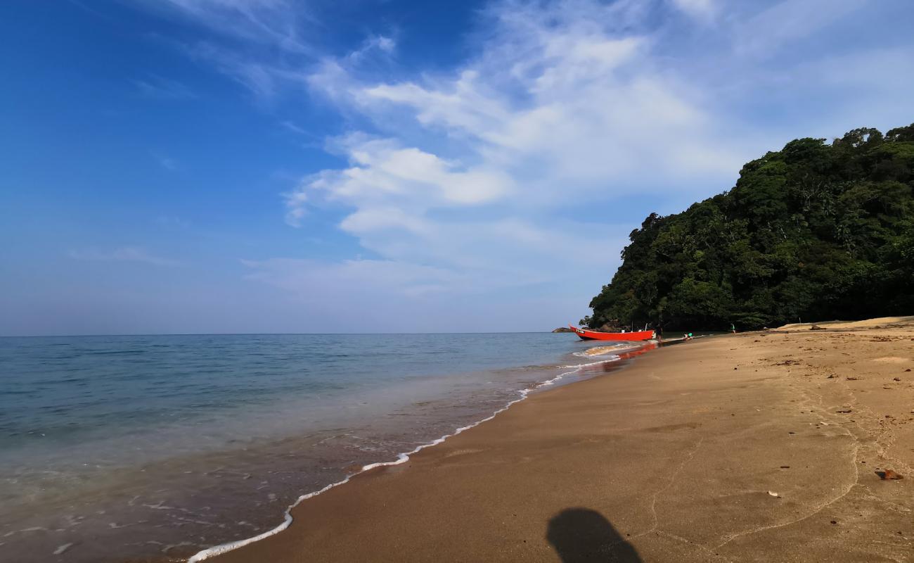 Photo of Labuan Gadung Bay Beach with bright sand surface