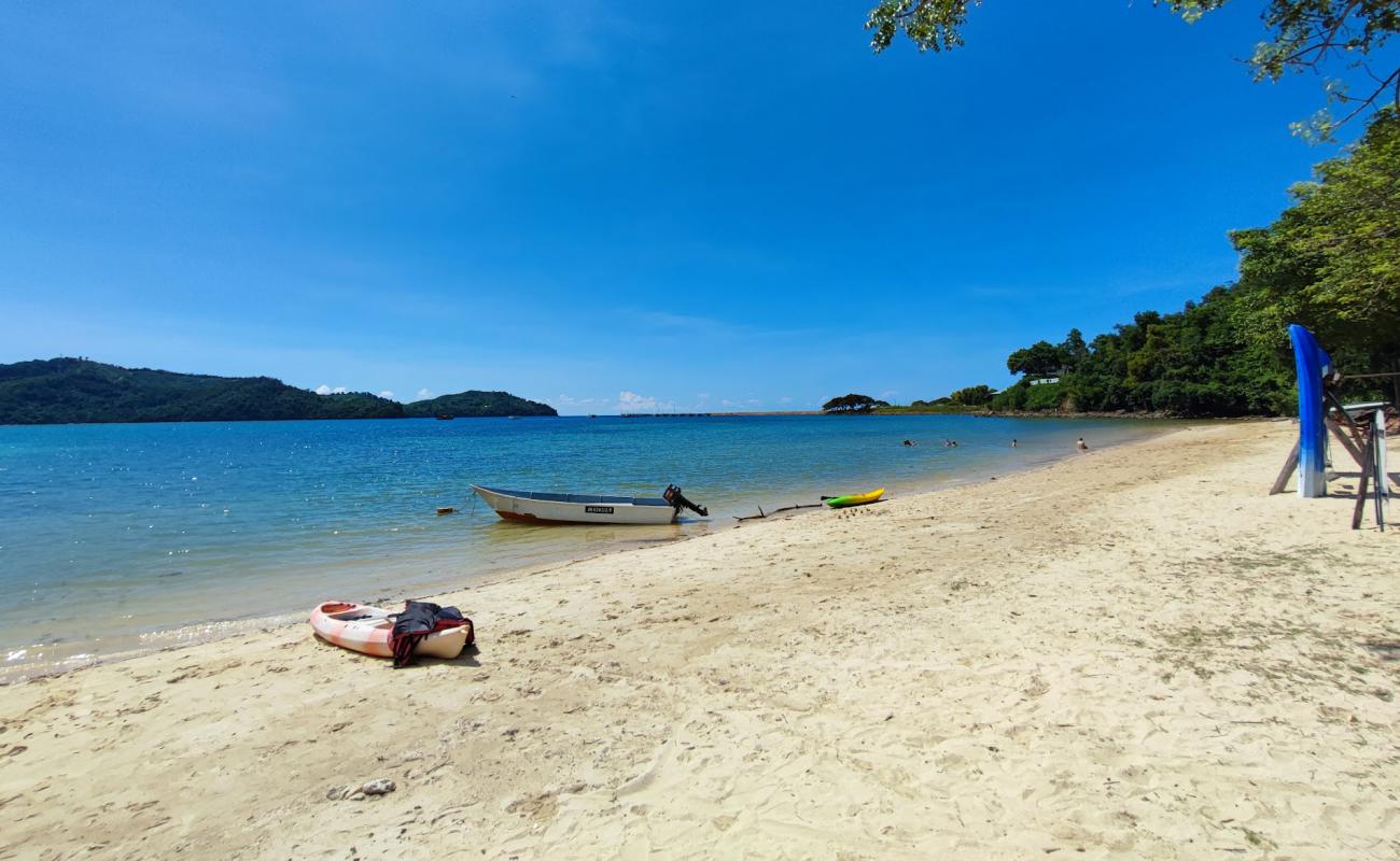 Photo of Usukan Cove Beach with bright sand surface