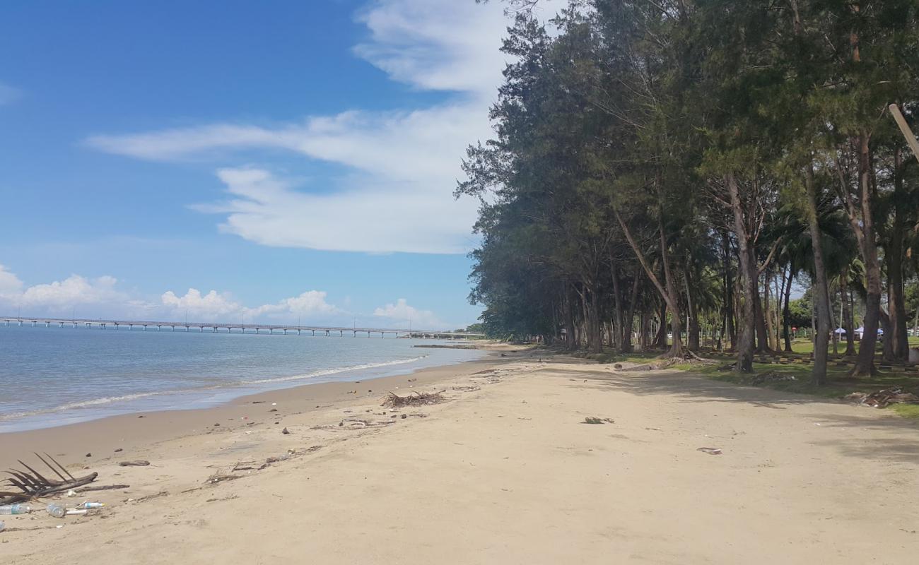 Photo of Sahabat Beach with bright sand surface