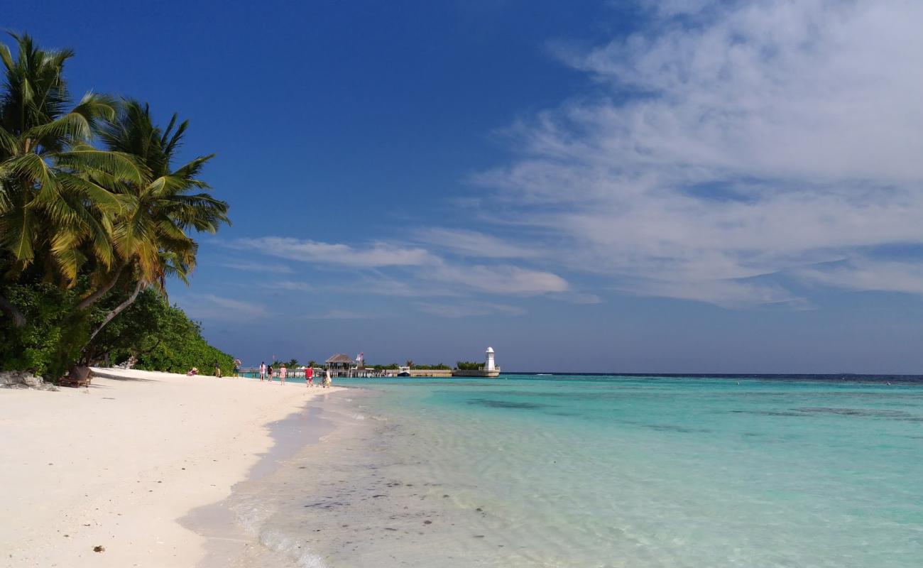 Photo of Maguhdhuvaa Resort Beach with white fine sand surface