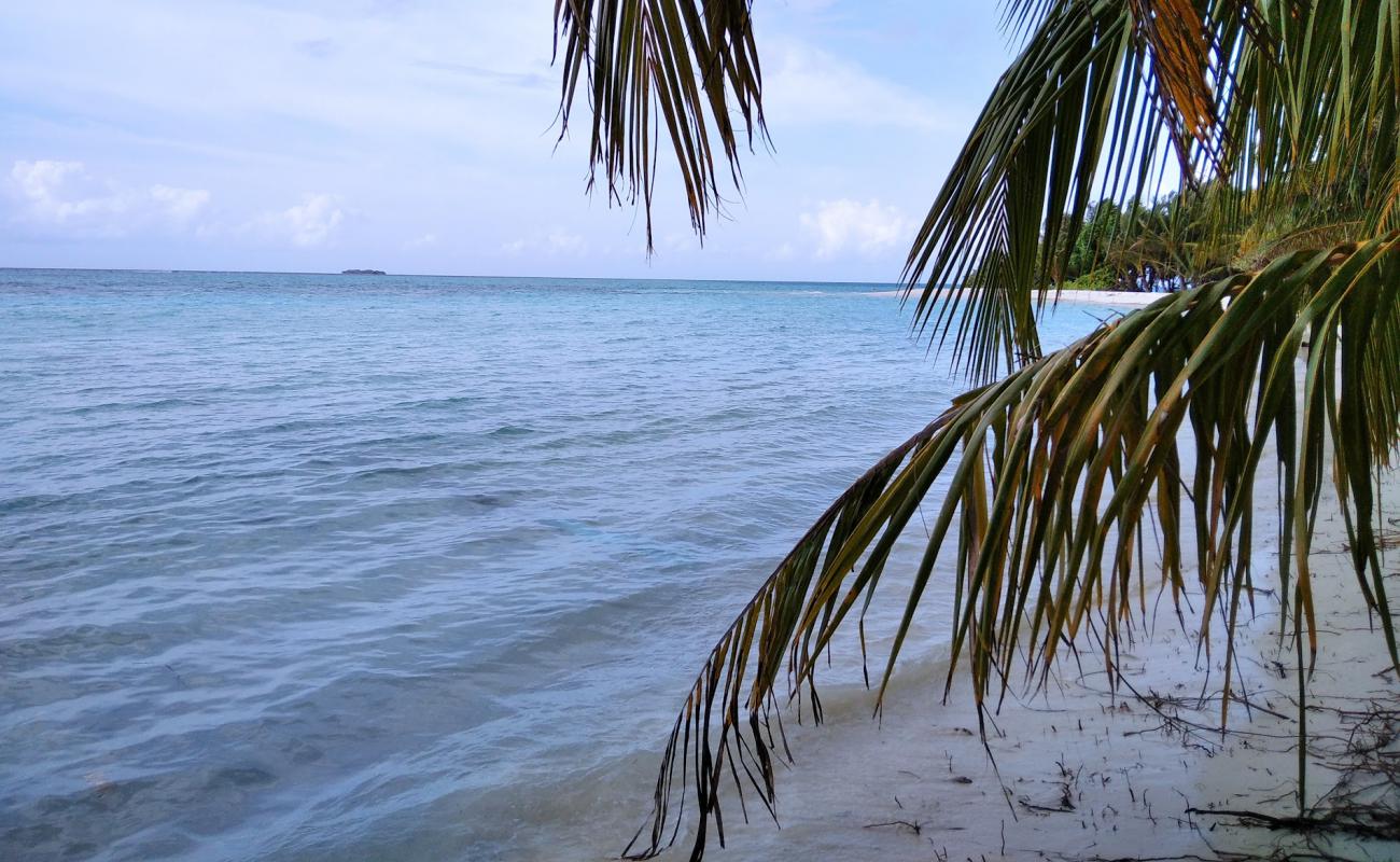 Photo of Vandhoo Beach with white sand surface