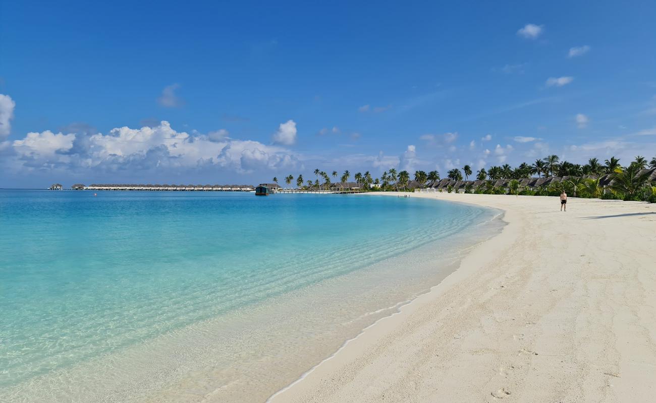 Photo of Sun Siyam Beach with white fine sand surface