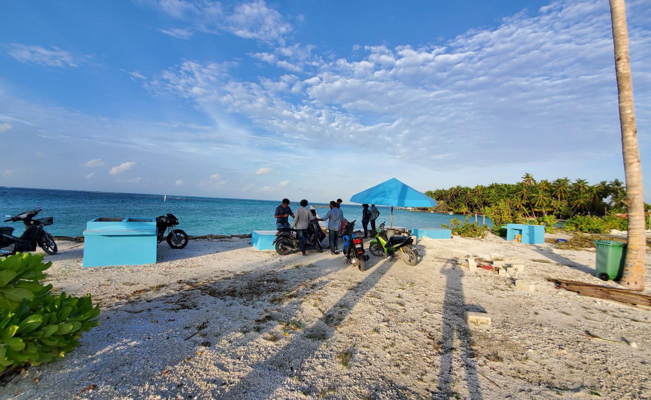 Photo of Magoodhoo Beach II with bright sand surface