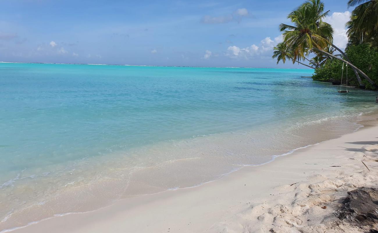 Photo of Fohtheyo bodufushi Beach with white fine sand surface