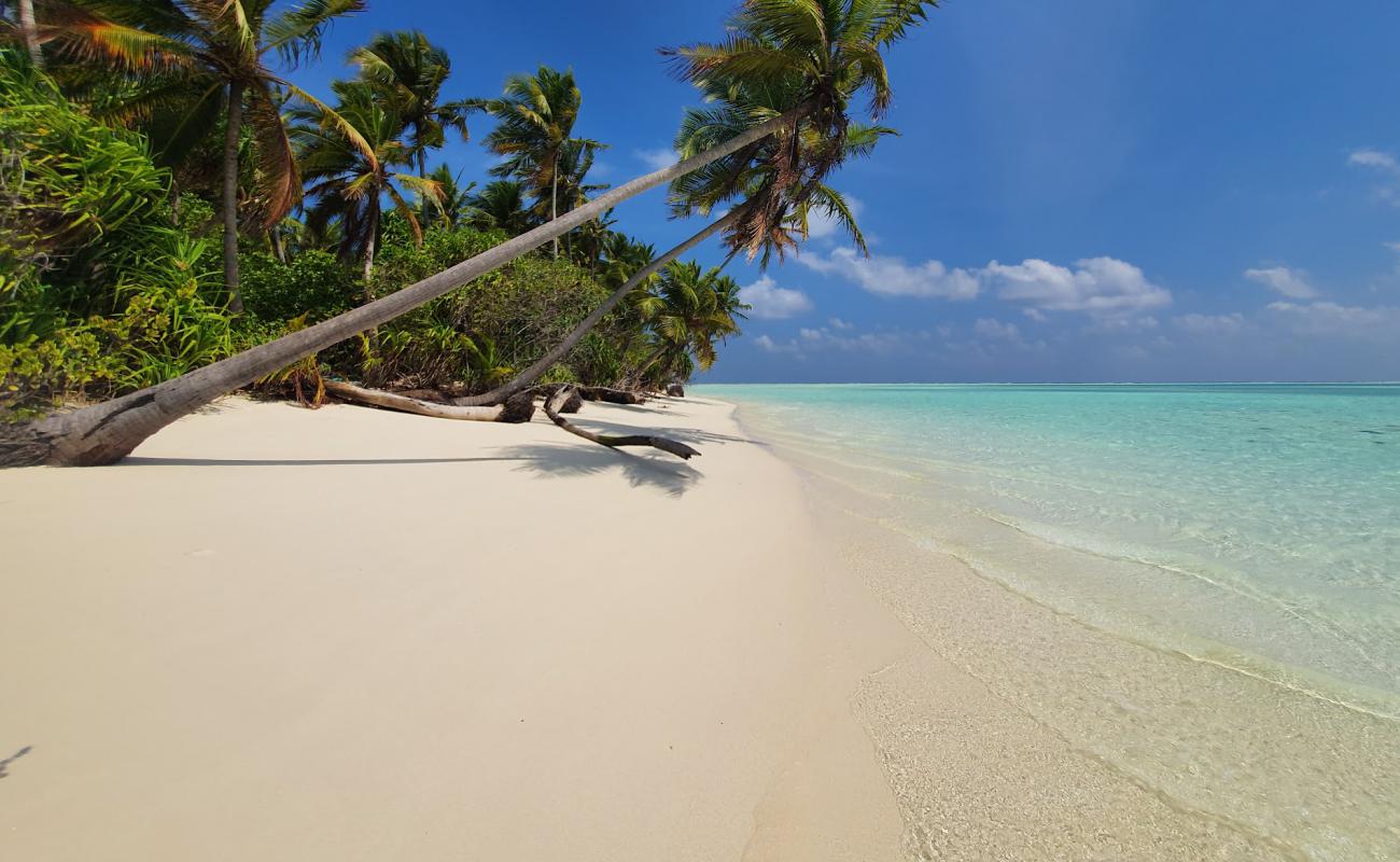 Photo of Keyodhoo Beach with bright sand surface