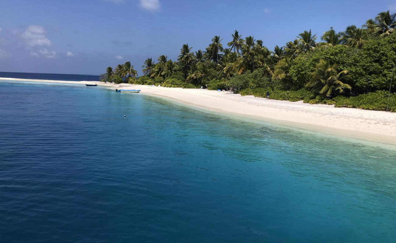 Photo of Hulhidoo Beach with bright sand surface