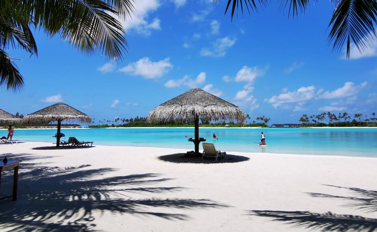 Photo of Sun Siyam Olhuveli Beach with white fine sand surface