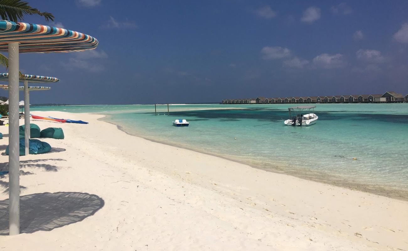 Photo of LUX South Ari Atoll with white fine sand surface