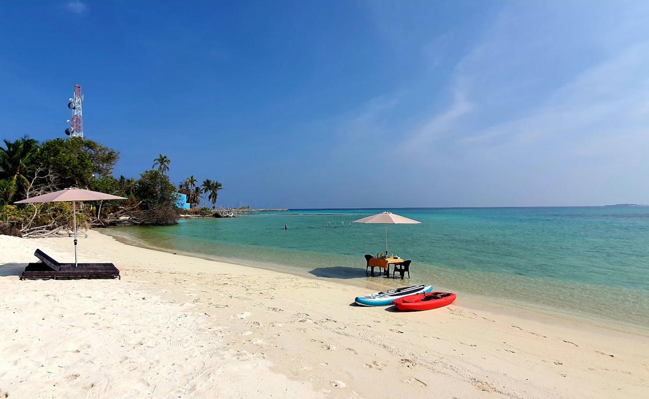 Photo of Himandhoo Beach with white sand surface