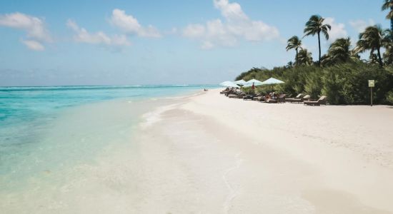 Ookolhufinolhu Island Beach