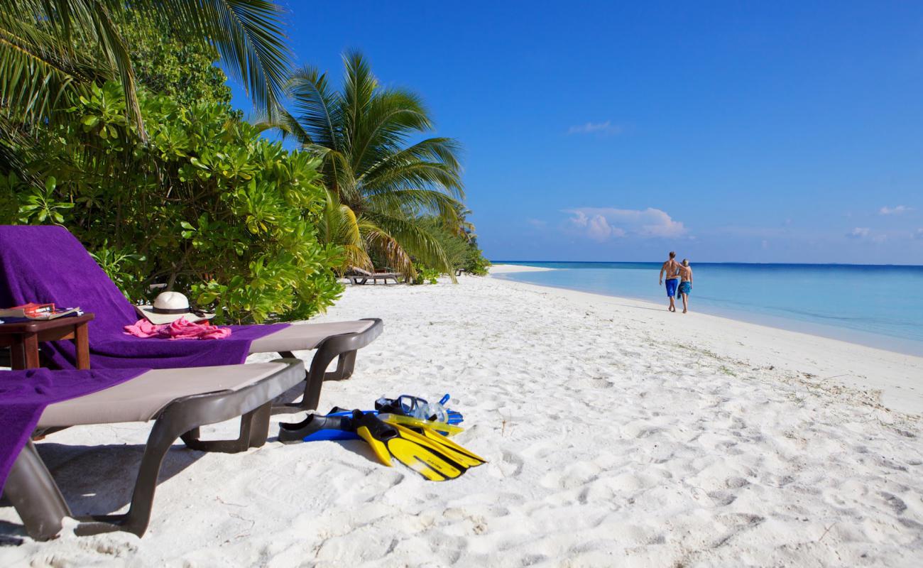 Photo of Komandoo Island Beach with white sand surface