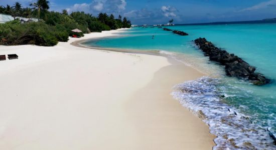 Dhigali Island Beach