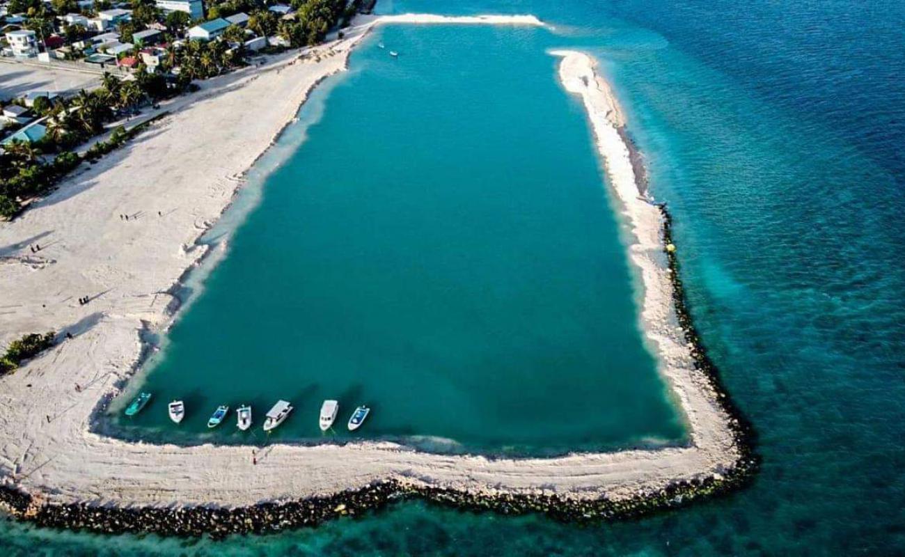 Photo of Maduvvari South Harbour with bright sand surface