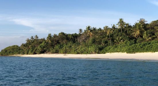 Tholhendhoo Beach