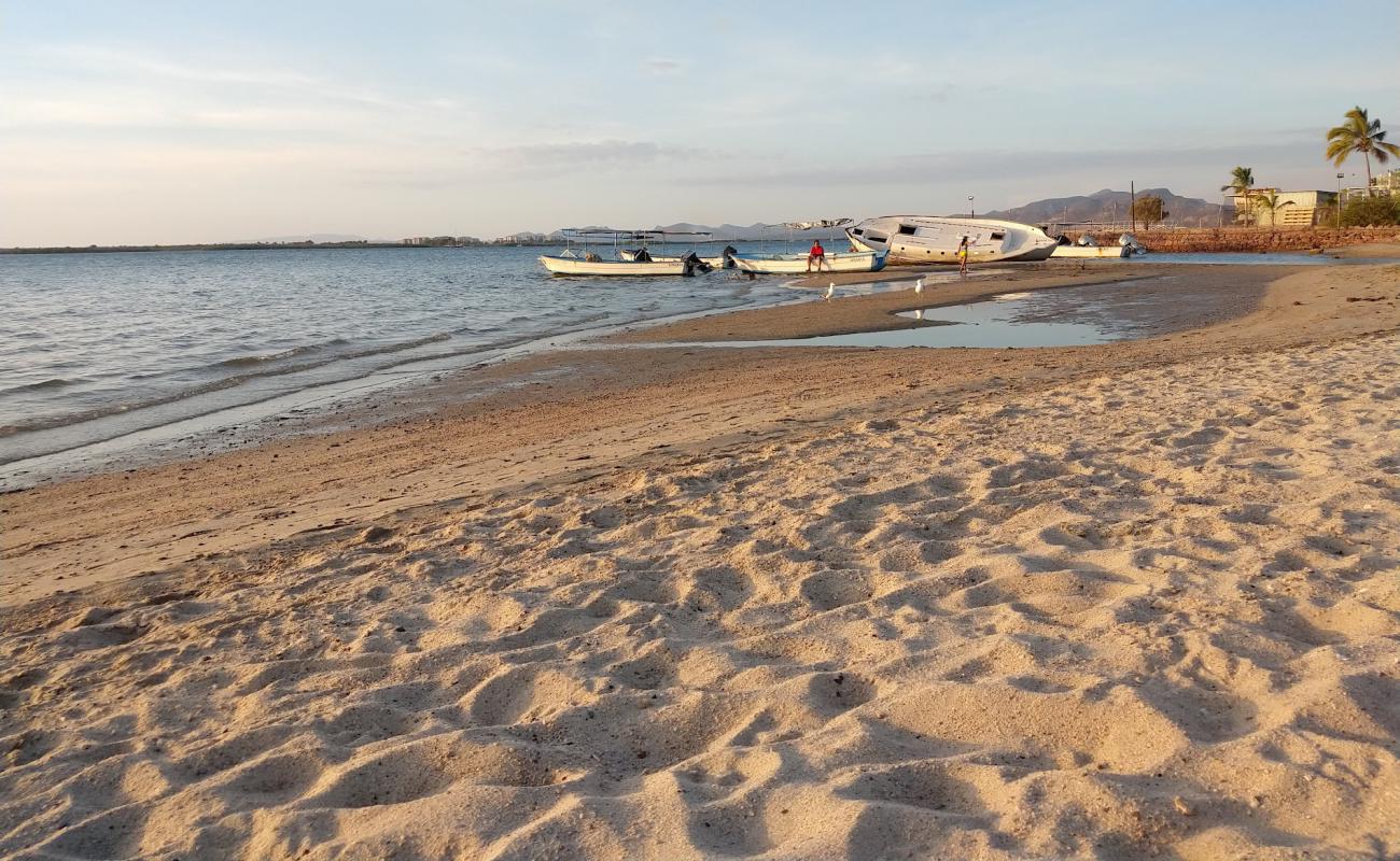 Photo of Playa Barco Hundido with bright sand surface