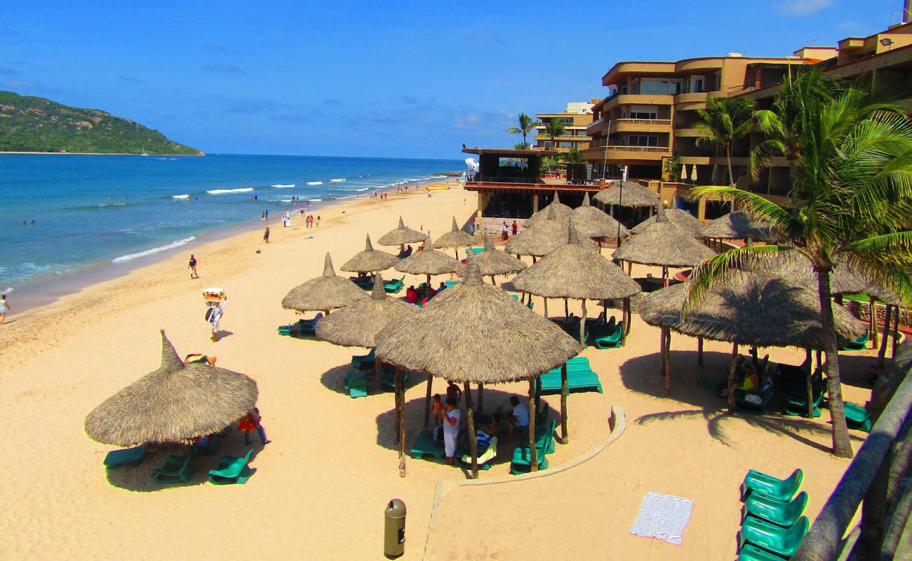 Photo of Gaviotas beach with bright fine sand surface