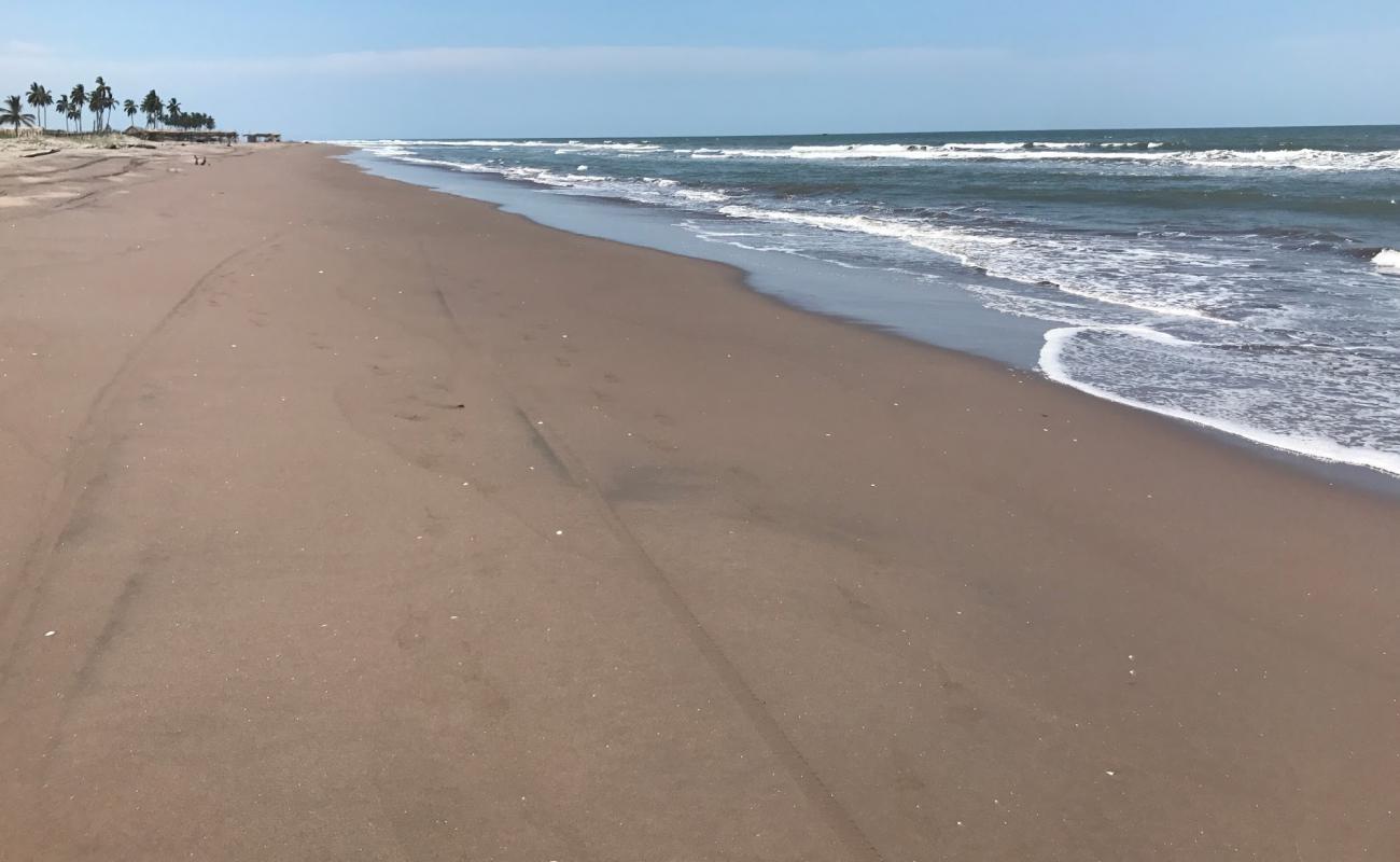 Photo of El Rodeo beach with bright sand surface