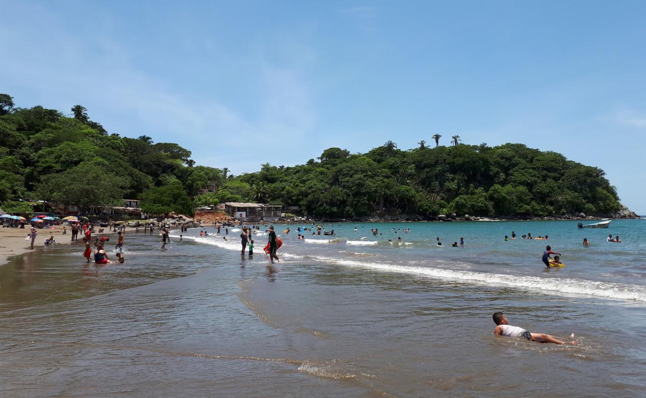 Photo of Platanitos beach with bright fine sand surface