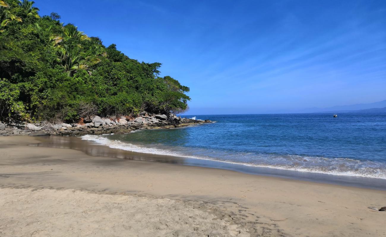 Photo of Del Toro beach with bright sand surface