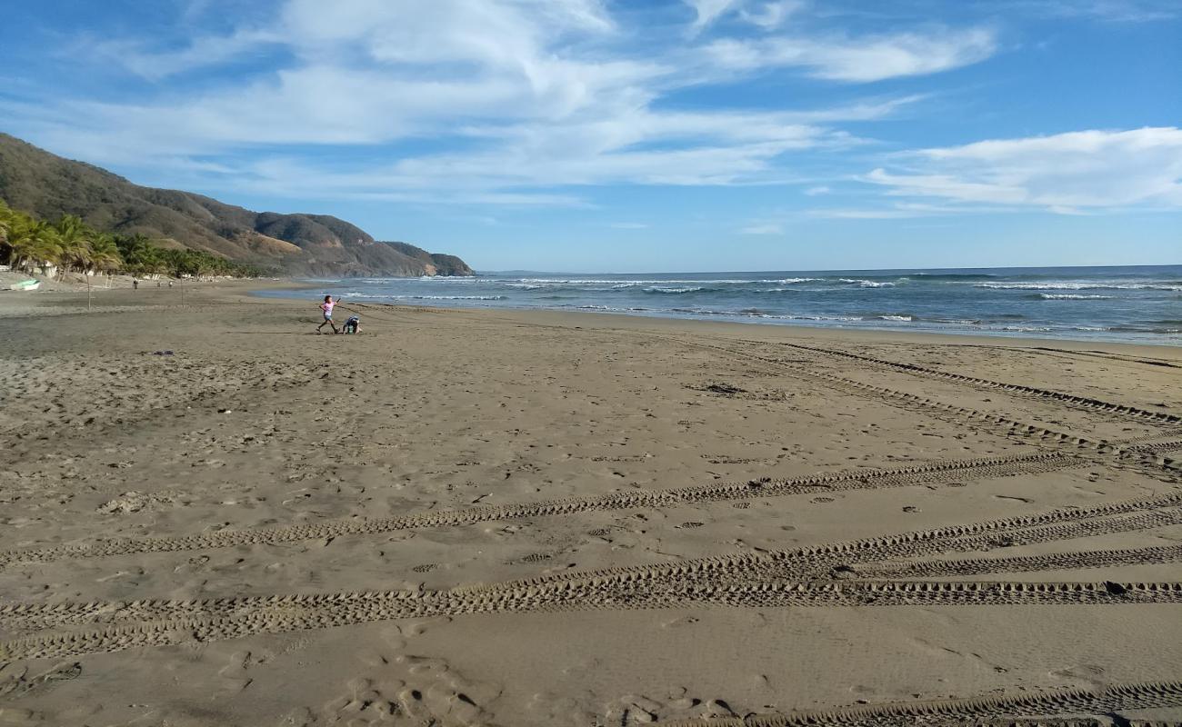 Photo of Municipio de Aquila Beach with brown sand surface