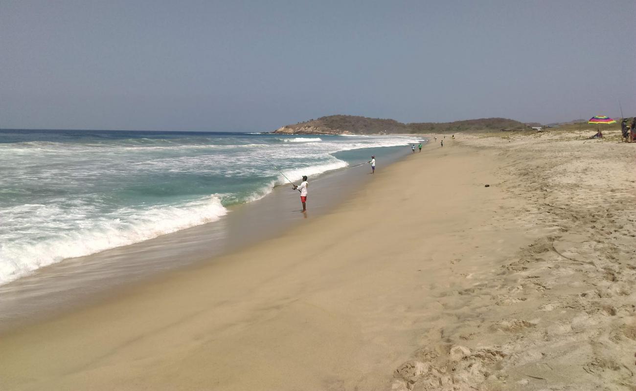 Photo of Playa la Encomienda with bright sand surface