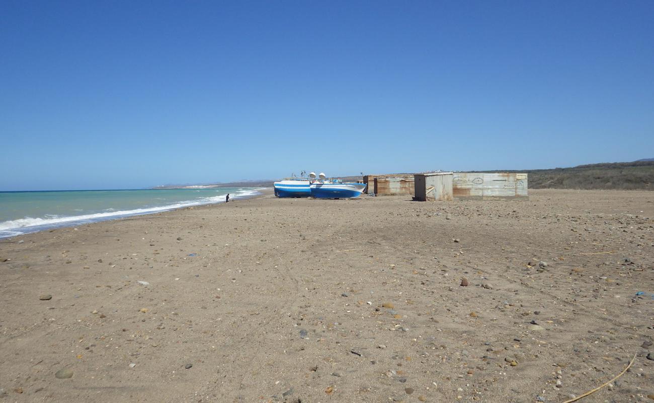 Photo of Plage Sammar with gray sand surface