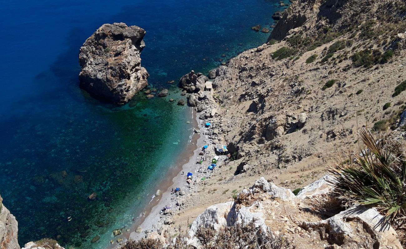 Photo of Plage de Taydiwine with gray pebble surface